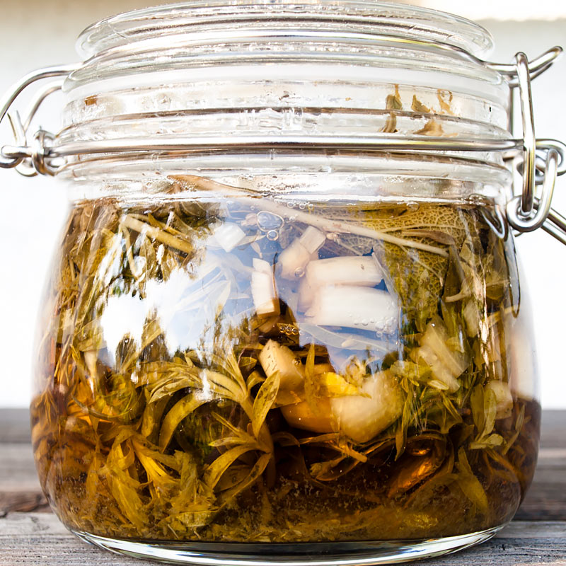 Herb Infused Vinegar Recipe [DIY] 🌿 - Masala Herb