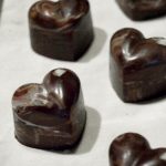 Easy Homemade Chocolate Recipe - How to incl. various flavors [healthier]. Make different homemade chocolate shapes with different flavor combinations and decorations. To gift for celebrations as a gift as for example for valentines days, christmas, baptism, birthday etc. www.MasalaHerb.com #DIY #chocolate #homemade #masalaherb