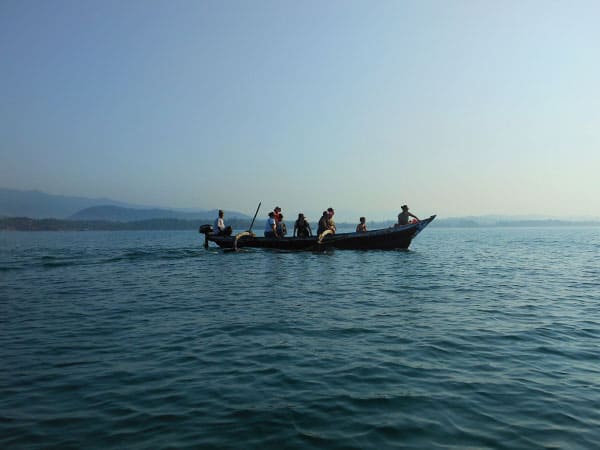 North Goa Beaches List & Guide - Which are the best beaches in Goa for you? Find out about the top beaches to visit. including goa beach map, go abeach photos, family beaches, party beaches www.MasalaHerb.com