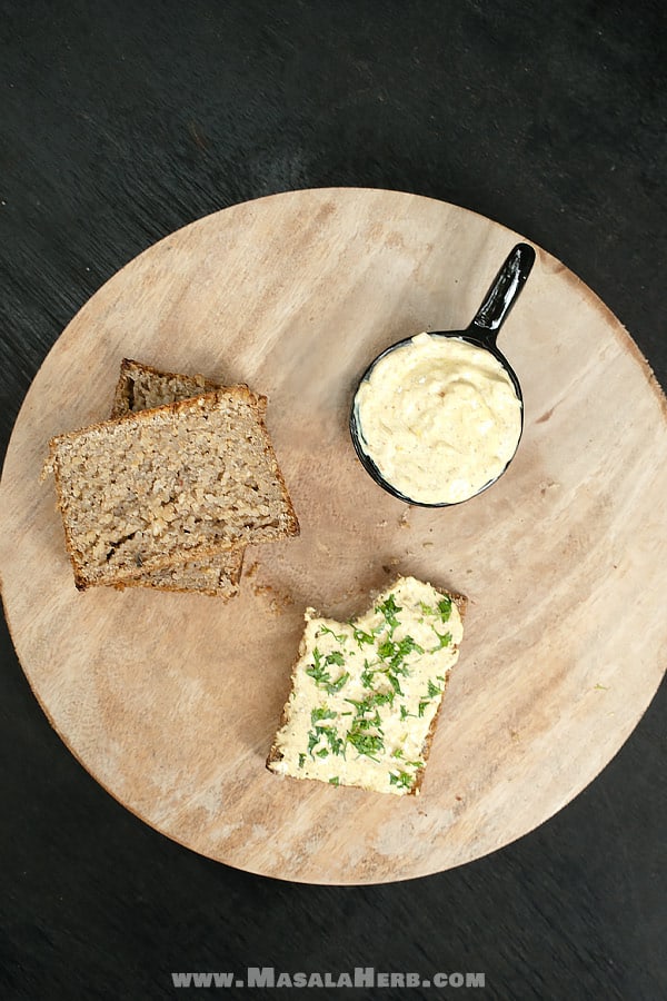 Spiced Cream Cheese Spread - Flavored Cream Cheese for sandwich, crackers www.MasalaHerb.com #spiced #dip #spread