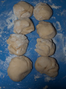 Strudel dough & Austrian Mini Apple Strudel masalaherb.com #stepbystep #recipe @masalaherb