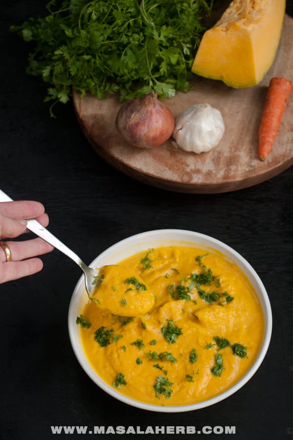 Spiced pumpkin Puree with Carrot Recipe - How to make Pumpkin Puree {without oven} very seasonal pumpkin dish to warm up on cold days with infused spices. Makes a great side dish (see serving suggestions in post) www.MasalaHerb.com