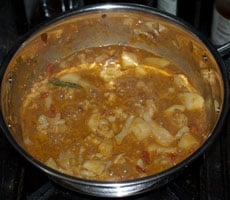 Easy Potato Cauliflower Masala - Aloo Gobi Curry {Nut-free Vegetarian} Indian recipe www.masalaherb.com