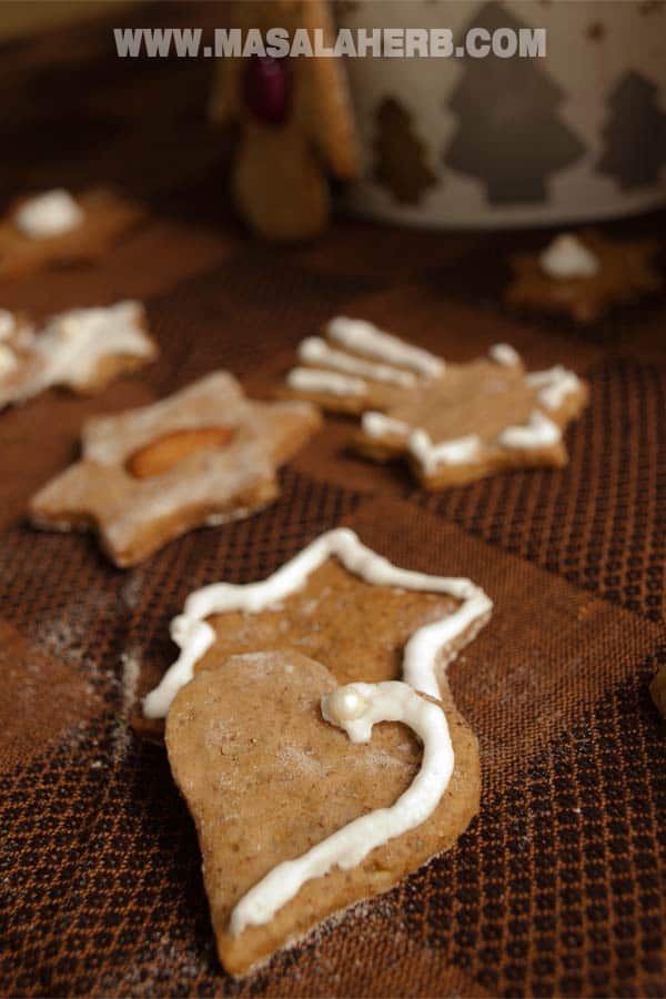 lebkuchen gingerbread cookies