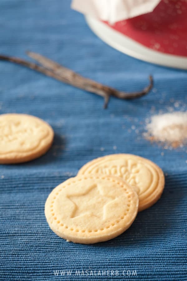 Stamped Cookies - Albertle German cookies - How to make stamped cookies from scratch easily at home. These are christmas cookies however you can make them all year round too. Gift cookies for Christmas to your family and friends! www.MasalaHerb.com #cookies #stamped #christmas #german #masalaherb