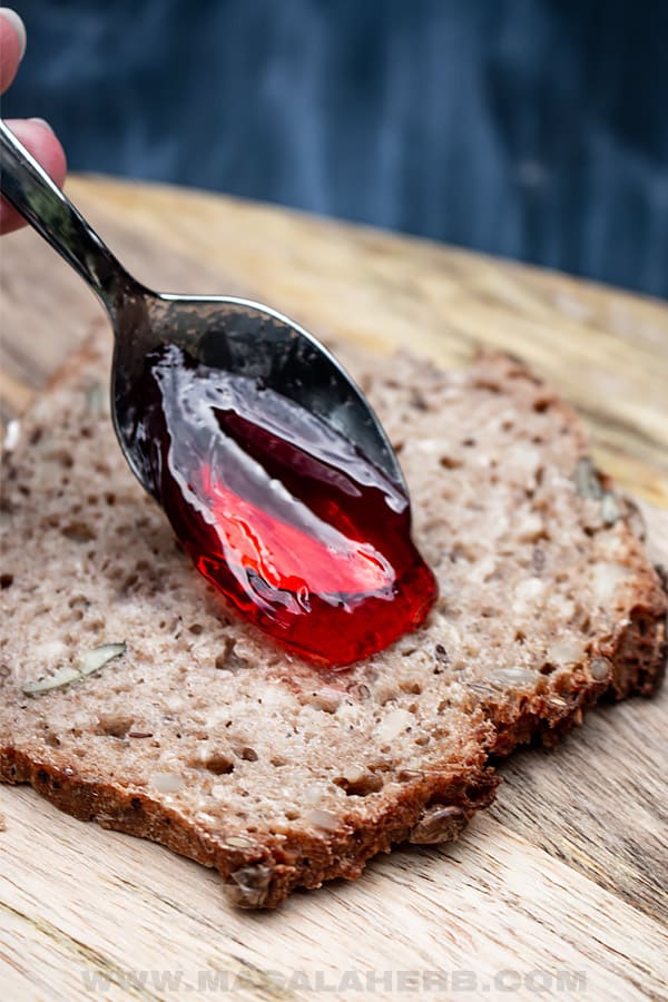 Easy Red Currant Jelly Recipe