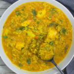 bowl of mulligatawny soup