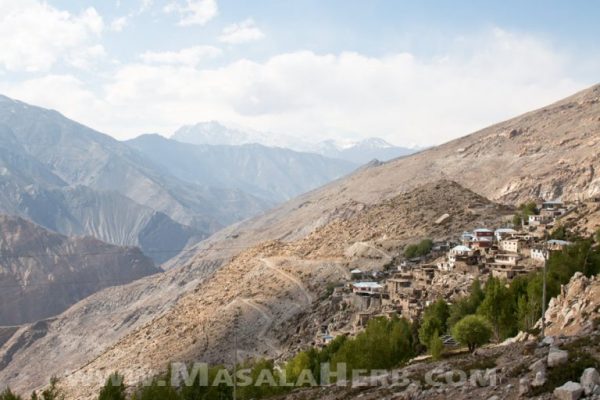 Nako - A Dream Village in the Himalayas - Kinnaur Himachal Pradesh India. We travled to Nako on our #roadtrip from Kinnaur to Spiti valley in 2017 and discovered the beauty of this medieval village next to the Tibetan Chinese border. #roadtrip #himalaya #village #india #masalaherb www.MasalaHerb.com