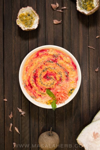 Pomelo Fruit Smoothie - What is Pomelo, Pummelo, Pomello [How to open + eat it] - the biggest natural citrus fruit in the world and stuffed with health benefits, a pomelo can weigh 2 kgs. www.MasalaHerb.com