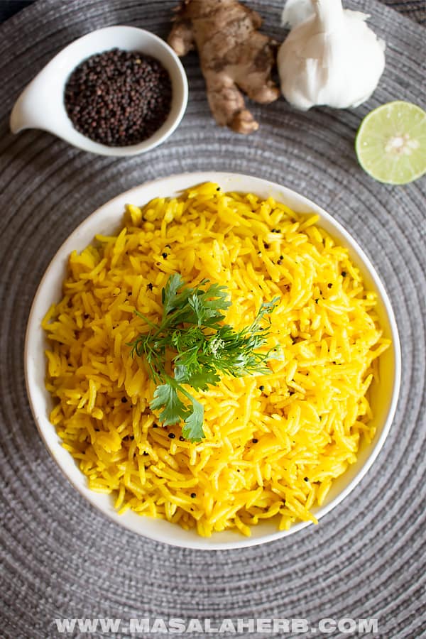 Lemon Rice Recipe - How to make South Indian Lemon Rice 🍚 [EASY]