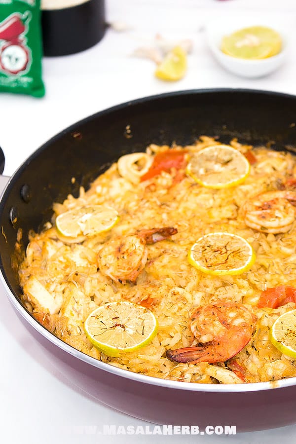 Easy Spanish Paella Recipe with Seafood [+Video]