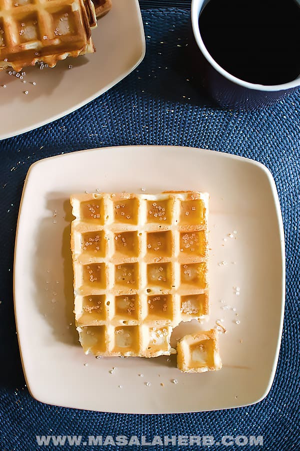 Fluffy Waffle Recipe [+Crispy]