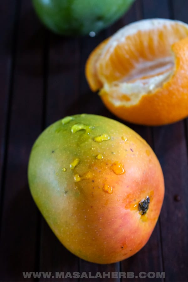 Orange Mango Juice with Fresh Fruits