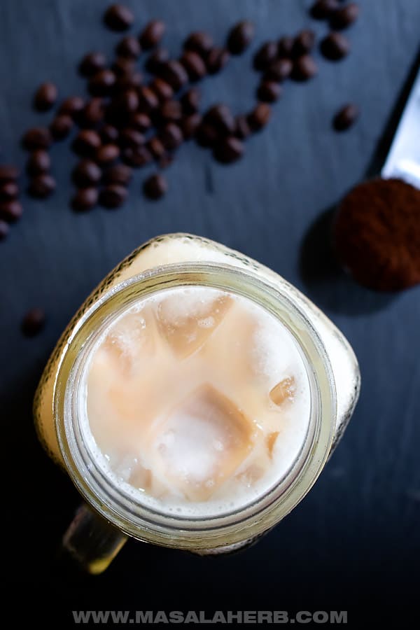 2 Minute Homemade Vanilla Iced Coffee - Frosting and Fettuccine