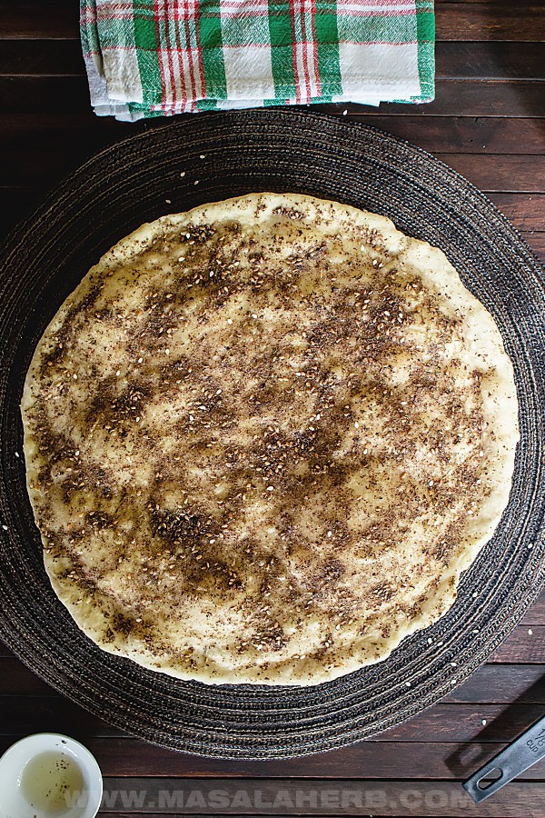 Lebanese Zaatar Bread - Manakish, Manoushe Flatbread Recipe