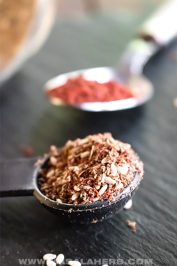 Lebanese Zaatar Spice Blend Recipe