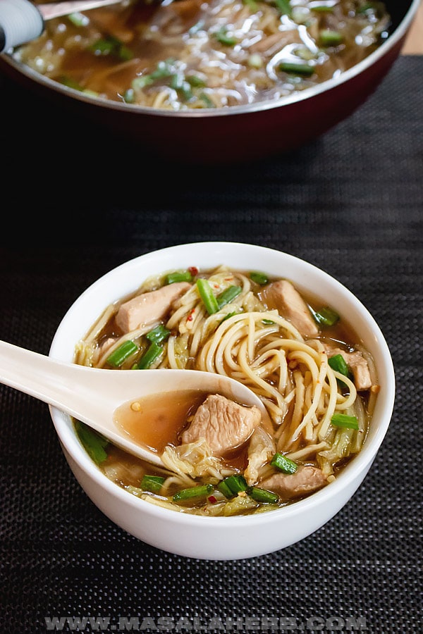 One-Pot Chinese Chicken Noodle Soup Recipe 🍜 - MasalaHerb.com