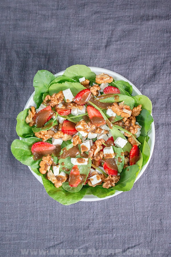 Balsamic Spinach Strawberry Feta Salad with Walnuts