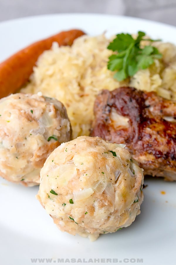 Semmelknödel Recipe (Bread Dumplings)