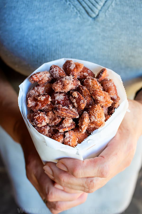 roasted almonds with cinnamon