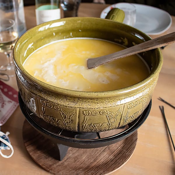 Classic Swiss Cheese Fondue Recipe | MasalaHerb.com