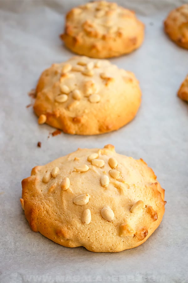 pine nut cookies