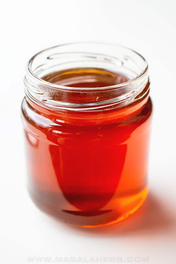 dandelion jelly in a jar