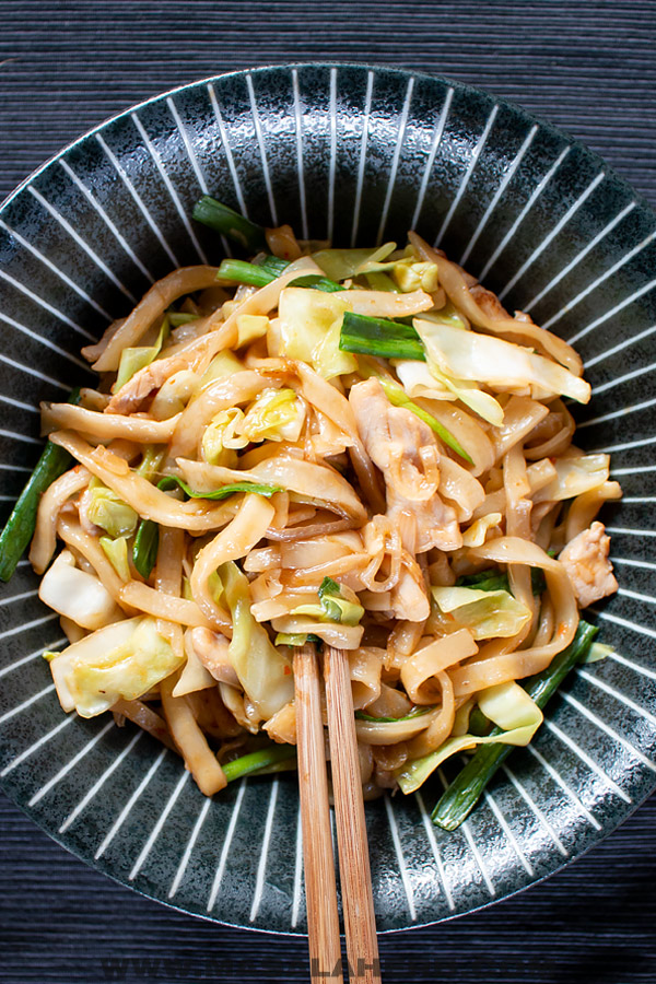 udon stir fry with chicken