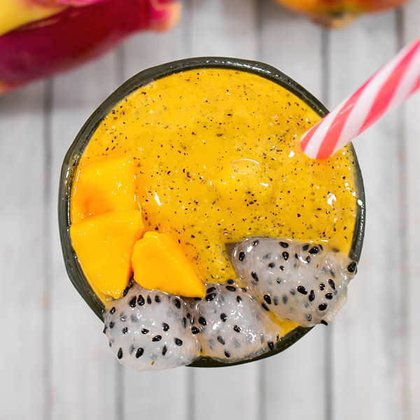 dragon fruit smoothie with mango in a glass