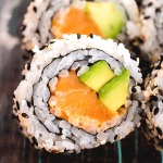 raw salmon sushi roll