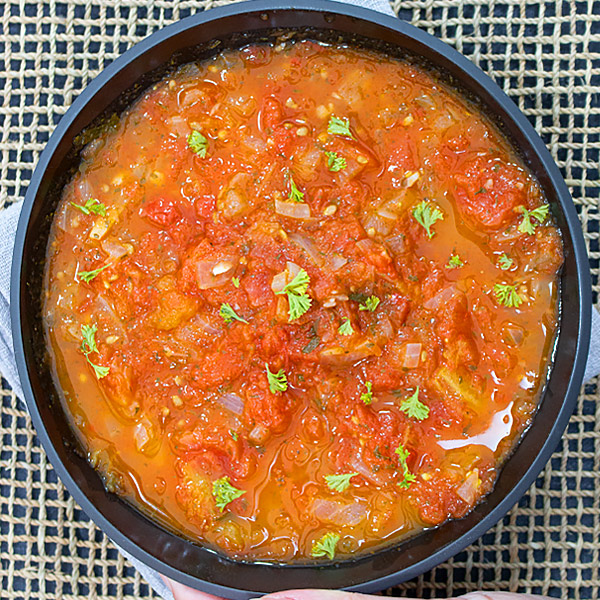tomatoes stewed ina bowl