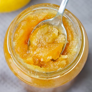 lemon marmalade close up in spoon