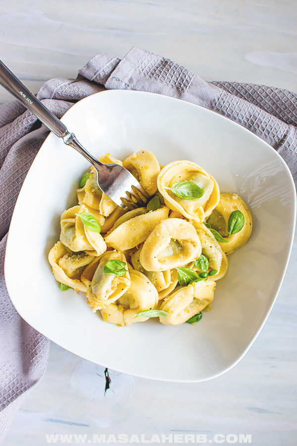 Lemony Olive Oil Tortellini Recipe (+VIDEO)