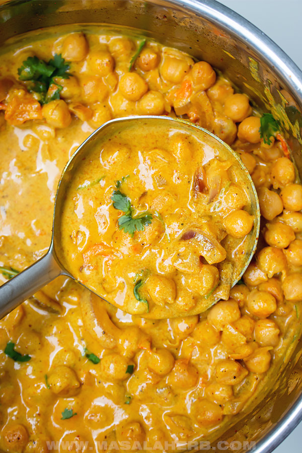 chickpea curry with coconut milk