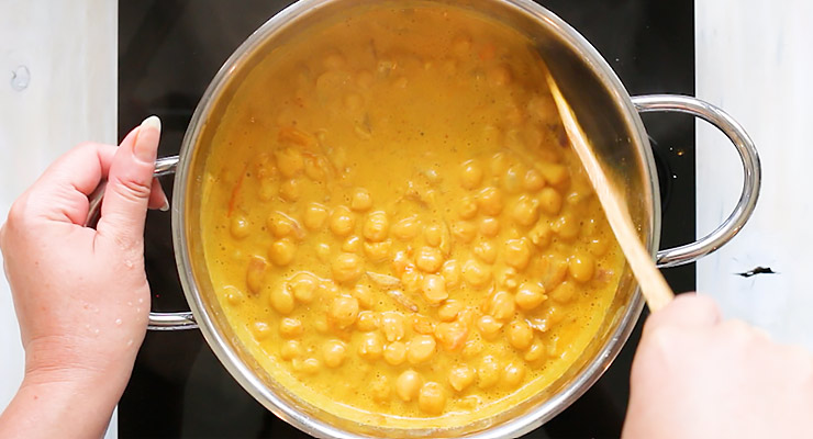 Creamy Coconut Chickpea Curry Recipe