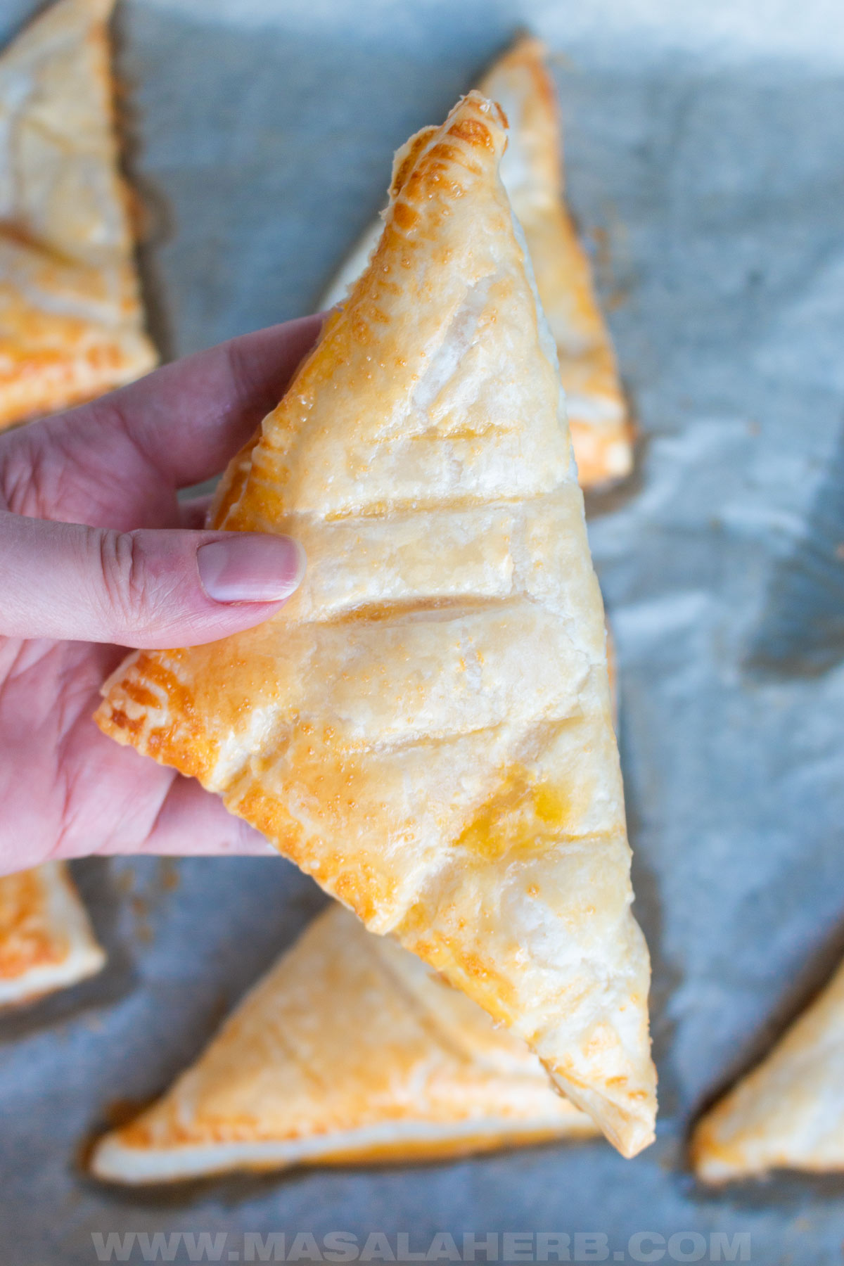 Danish triangle with puff pastry