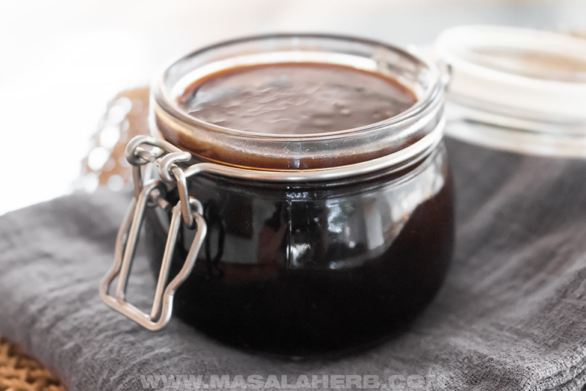 making yakisoba sauce at home