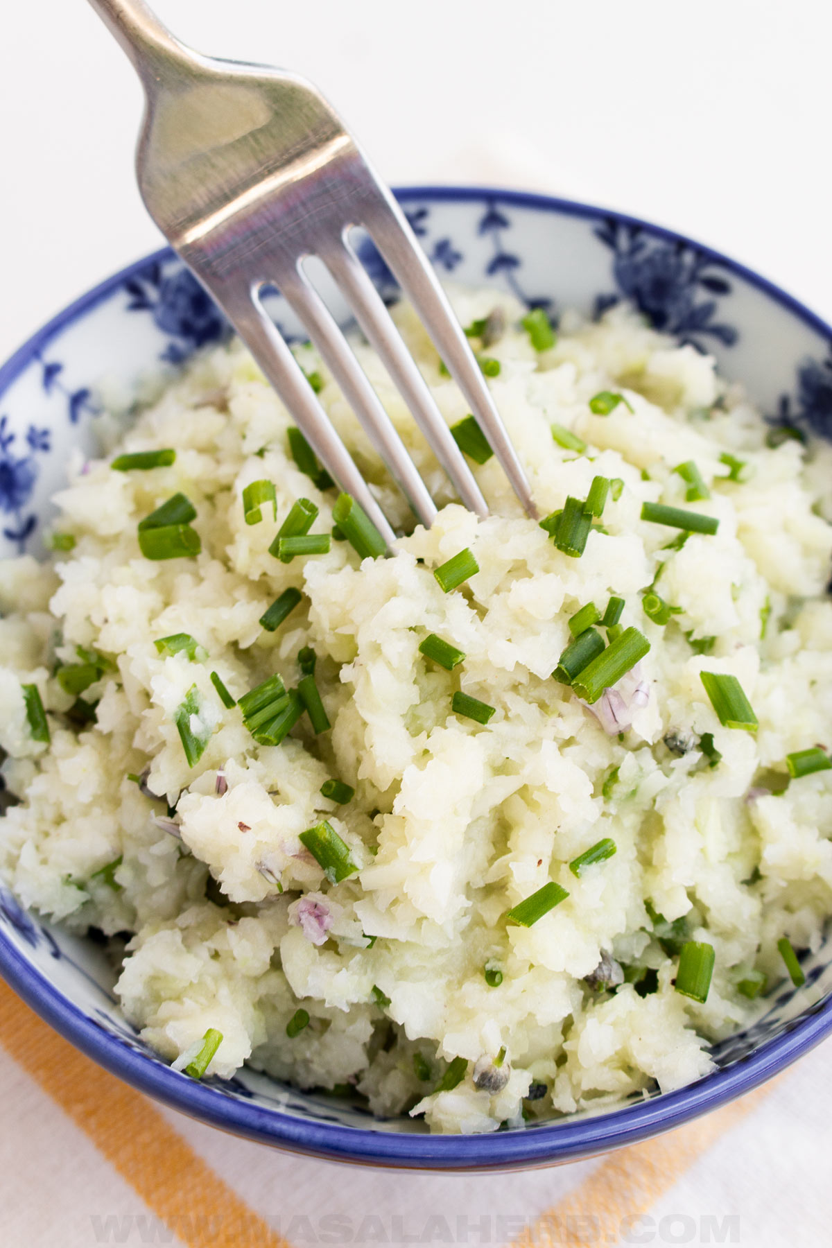 Salad with kohlrabi