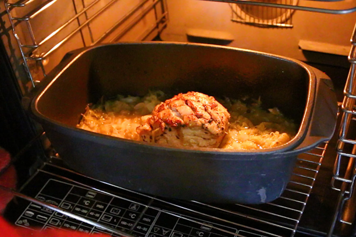 roast uncovered pork roast in the dutch oven with Sauerkraut