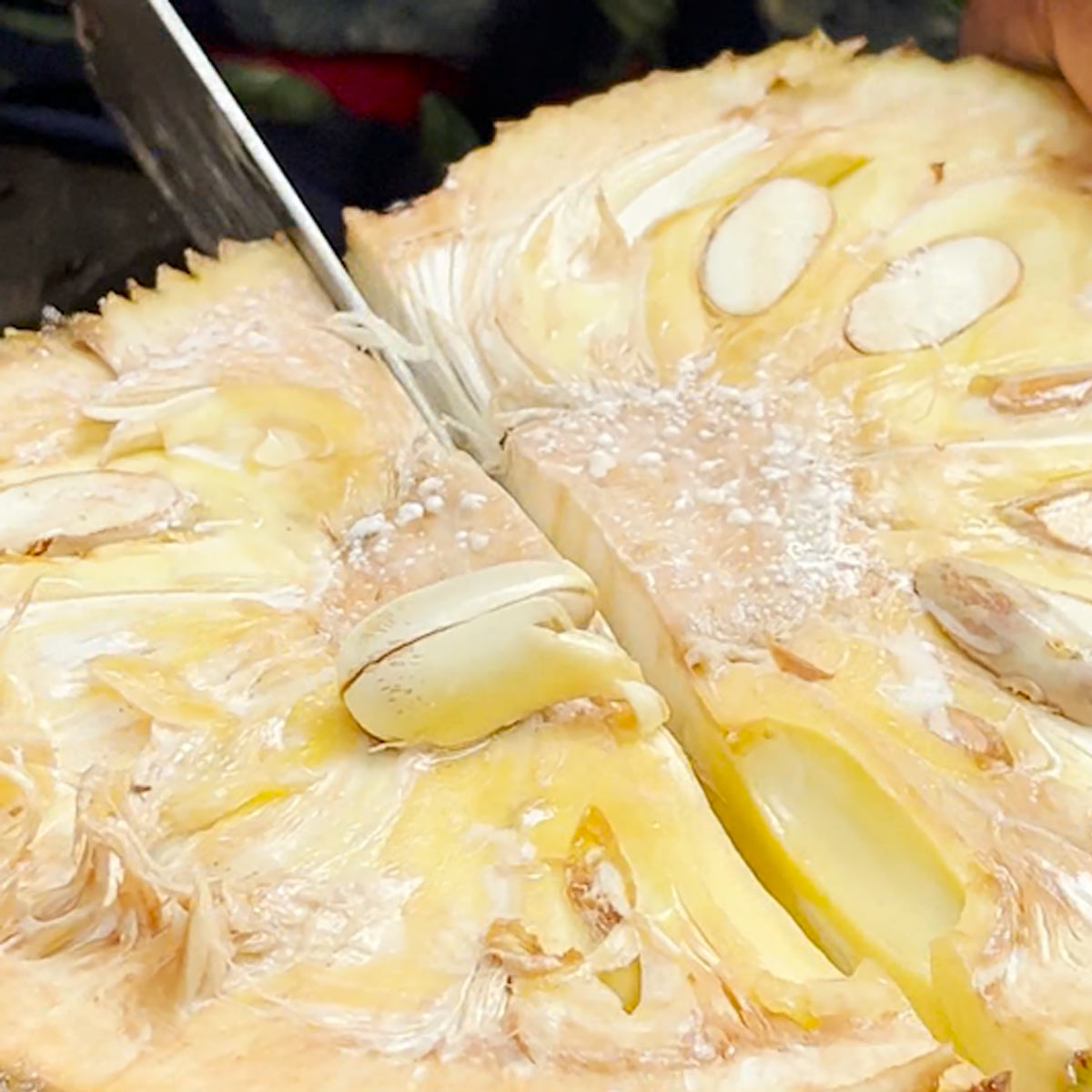 Cut jackfruit into quarters