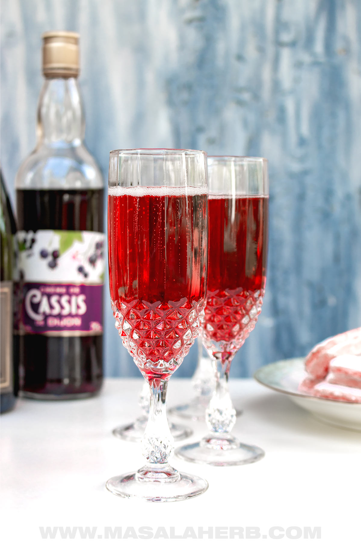 kir royale cocktail in a flute
