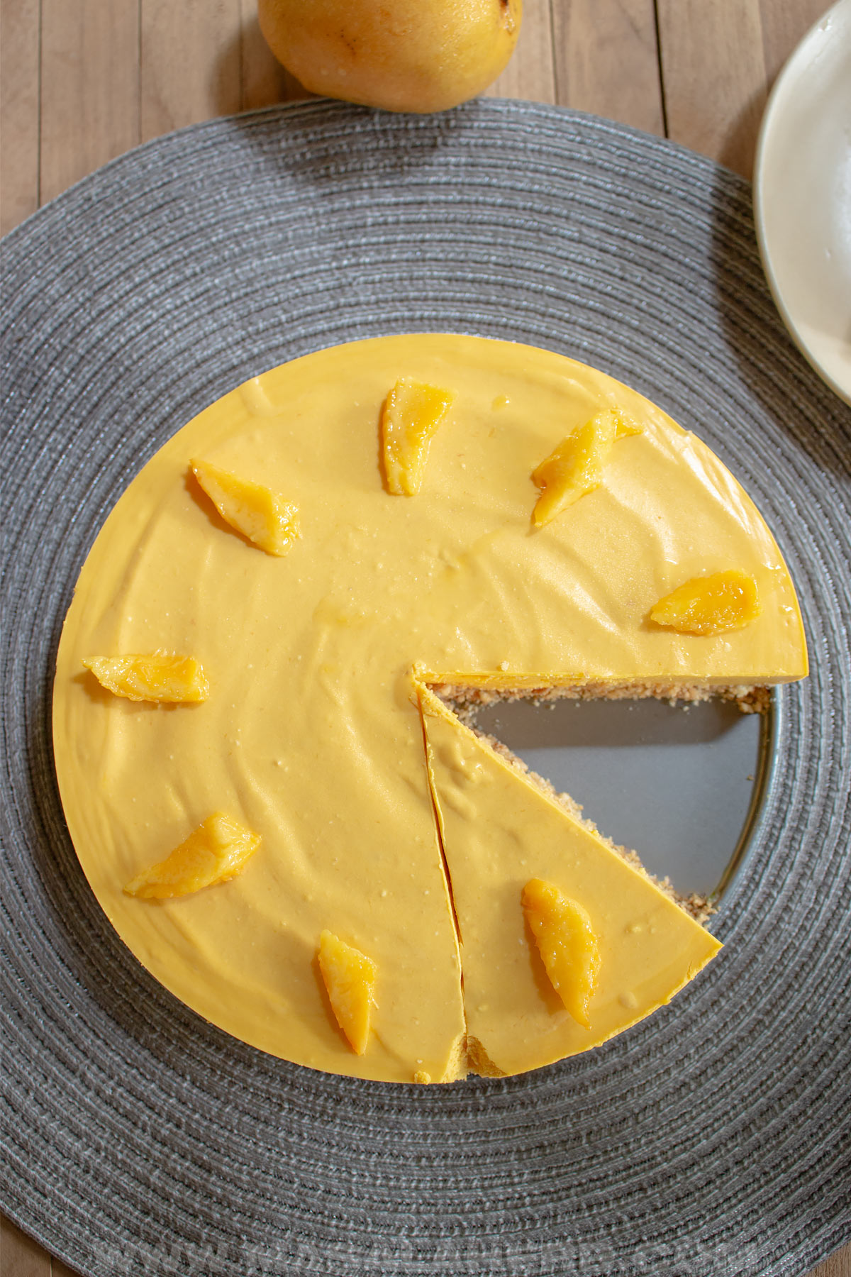 mango flavored cheesecake