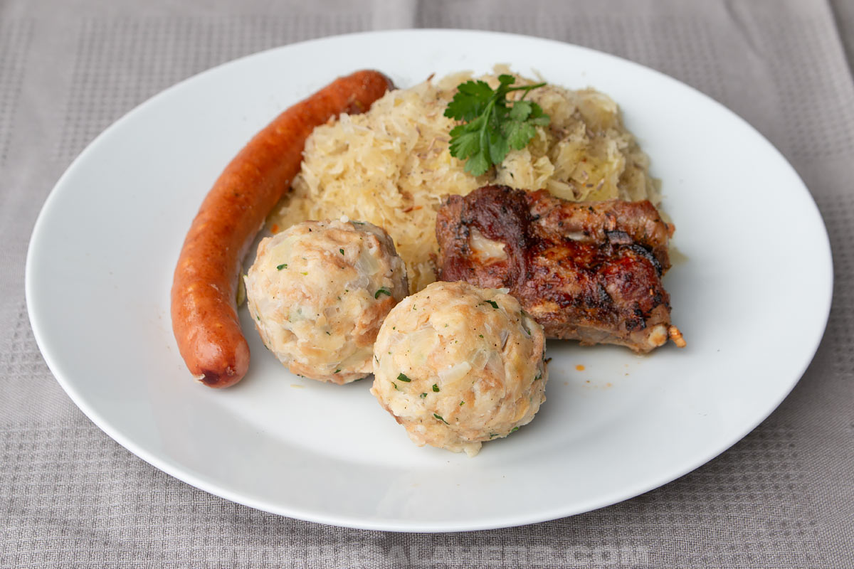 Semmelknödel with ribs, frankfurter sausage and Sauerkraut