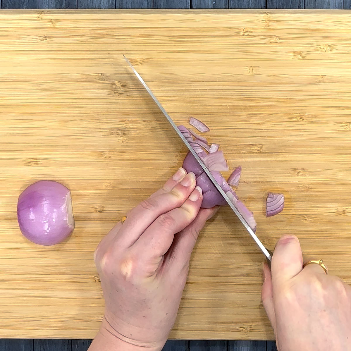 slice onion