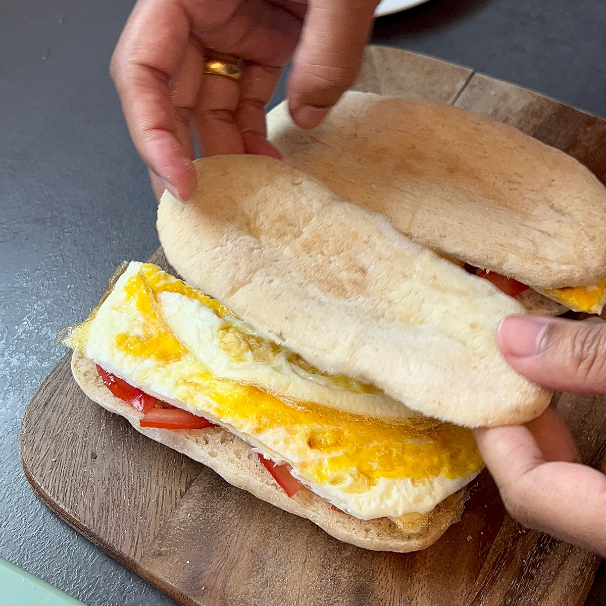close the panini with the bread top