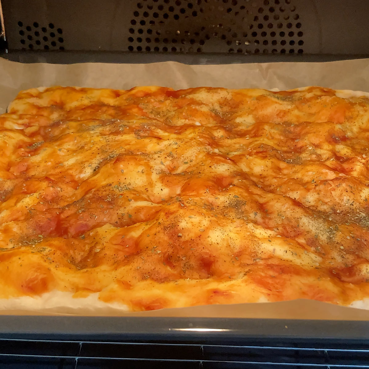 bake pizza