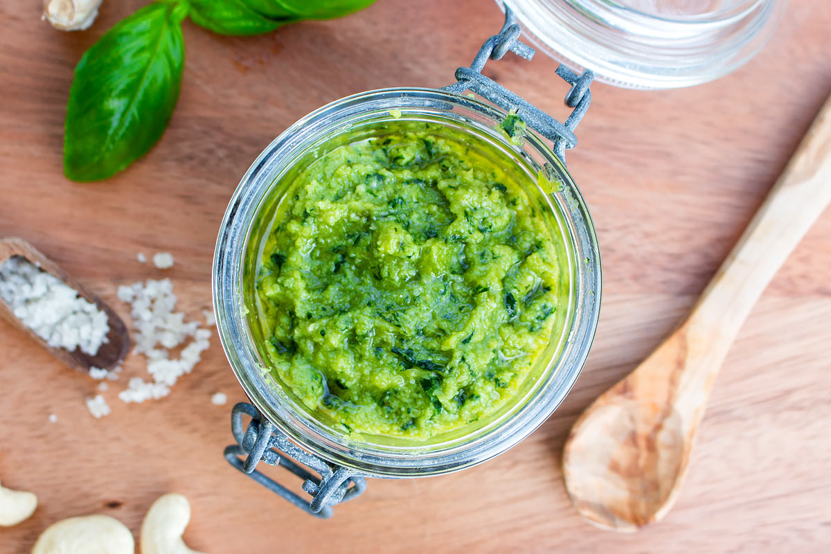 fresh basil pesto with cashews