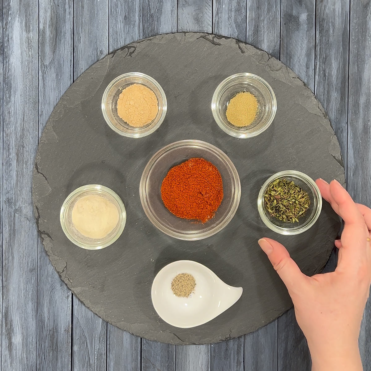 Ingredients poultry seasoning