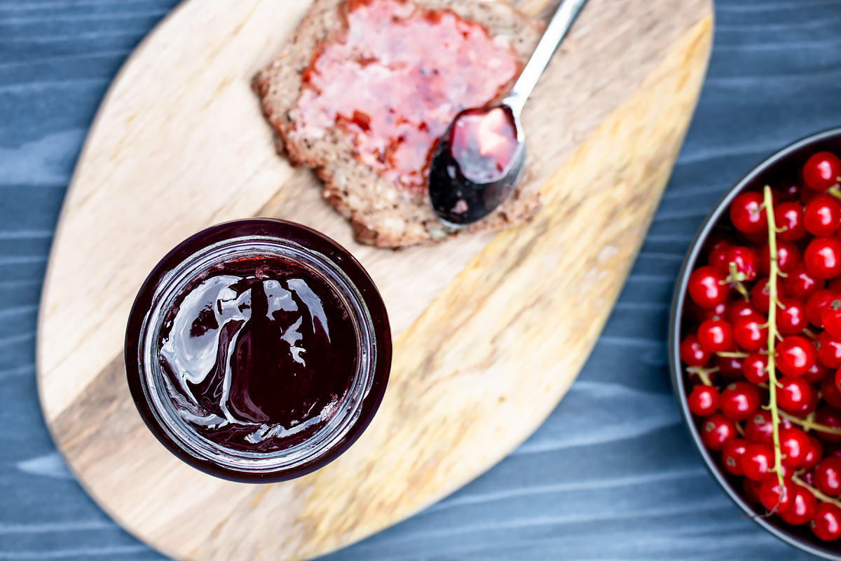homemade redcurrant jelly