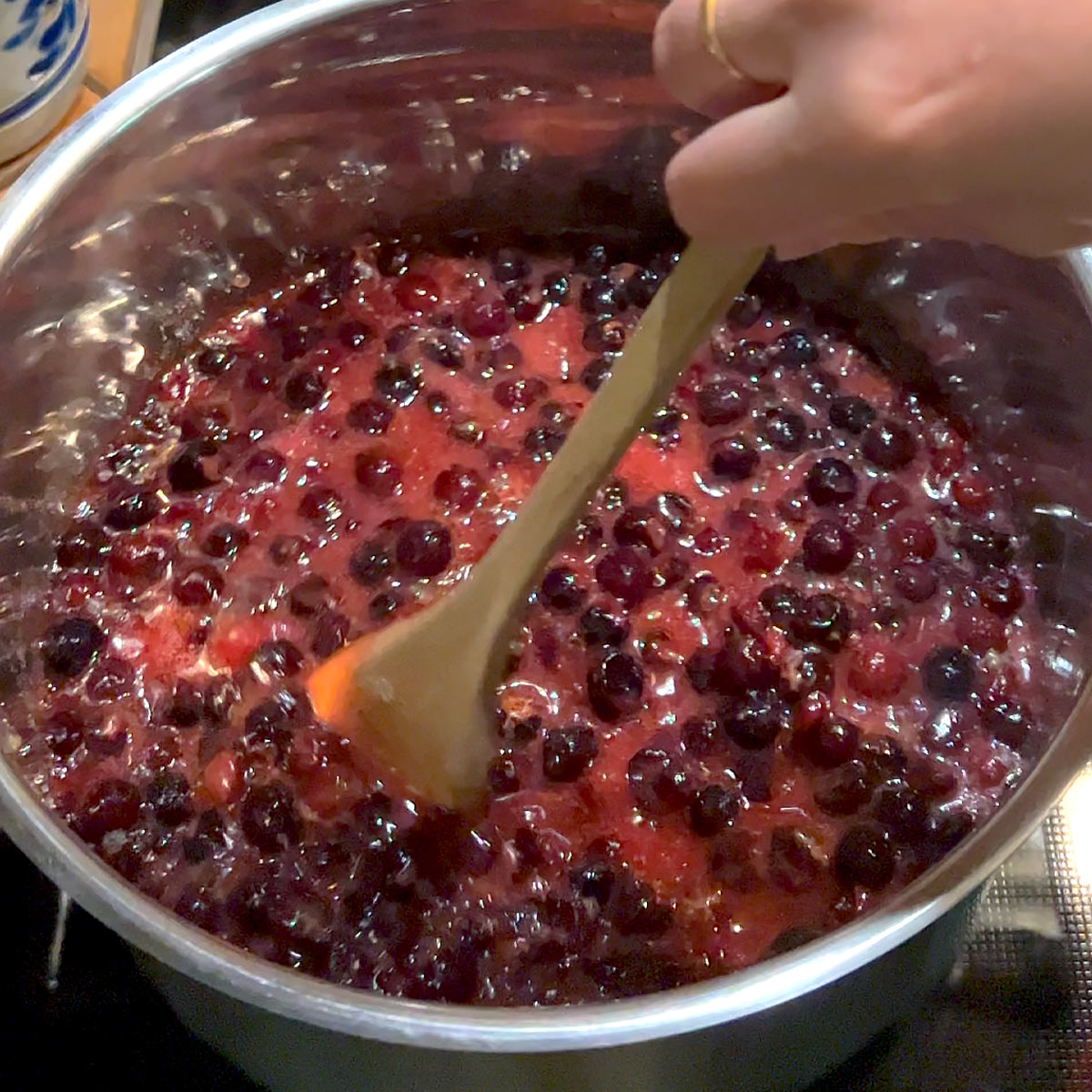 mix jostaberry with sugar